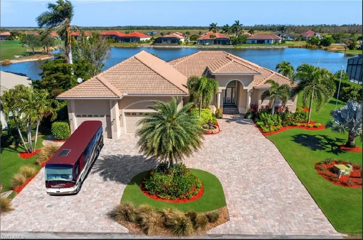 18018 Broadview Dr, Naples, Florida 34114