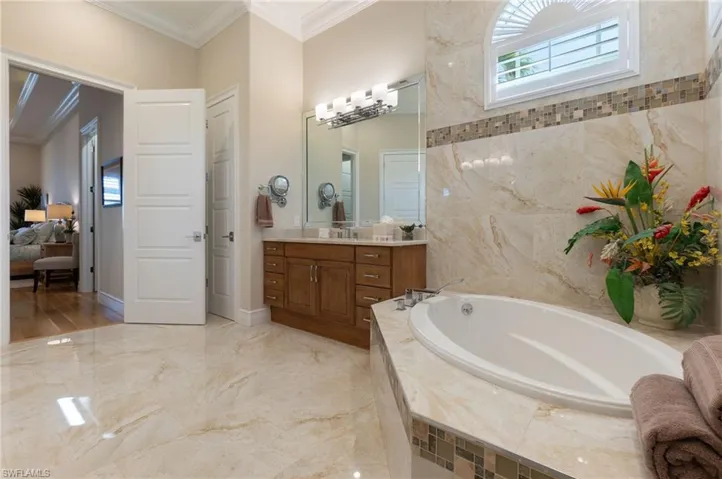 18018 Broadview Dr, Naples, Florida 34114