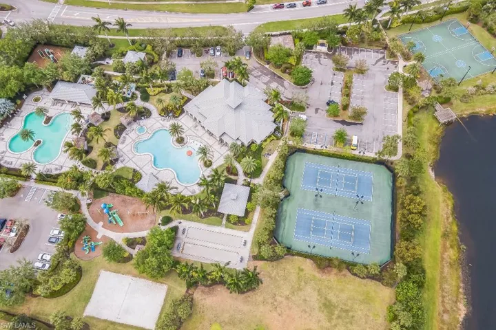 2275  Dancy  ST, Naples, FL 34120