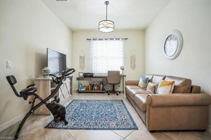 2275  Dancy  ST, Naples, FL 34120