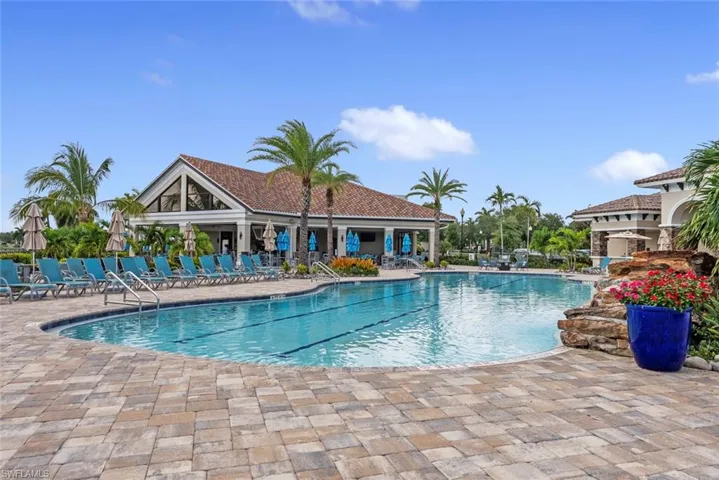 10053 Lions Bay Ct, Naples, Florida 34120