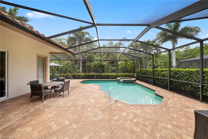 10053 Lions Bay Ct, Naples, Florida 34120