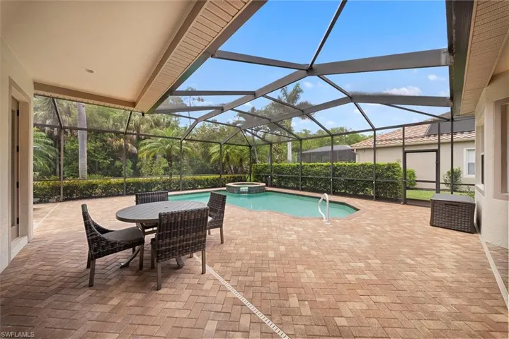 10053 Lions Bay Ct, Naples, Florida 34120