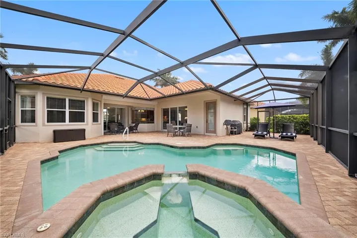 10053 Lions Bay Ct, Naples, Florida 34120