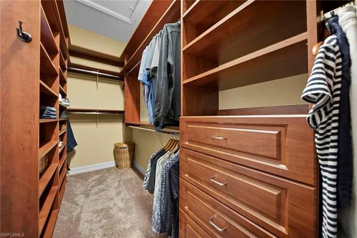 10053 Lions Bay Ct, Naples, Florida 34120
