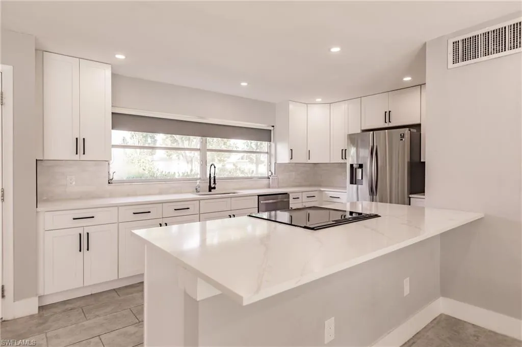 905 Dean WAY, Fort Myers, FL 33919,224071583