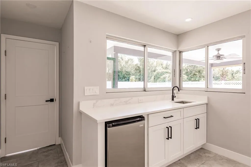 905 Dean WAY, Fort Myers, FL 33919,224071583