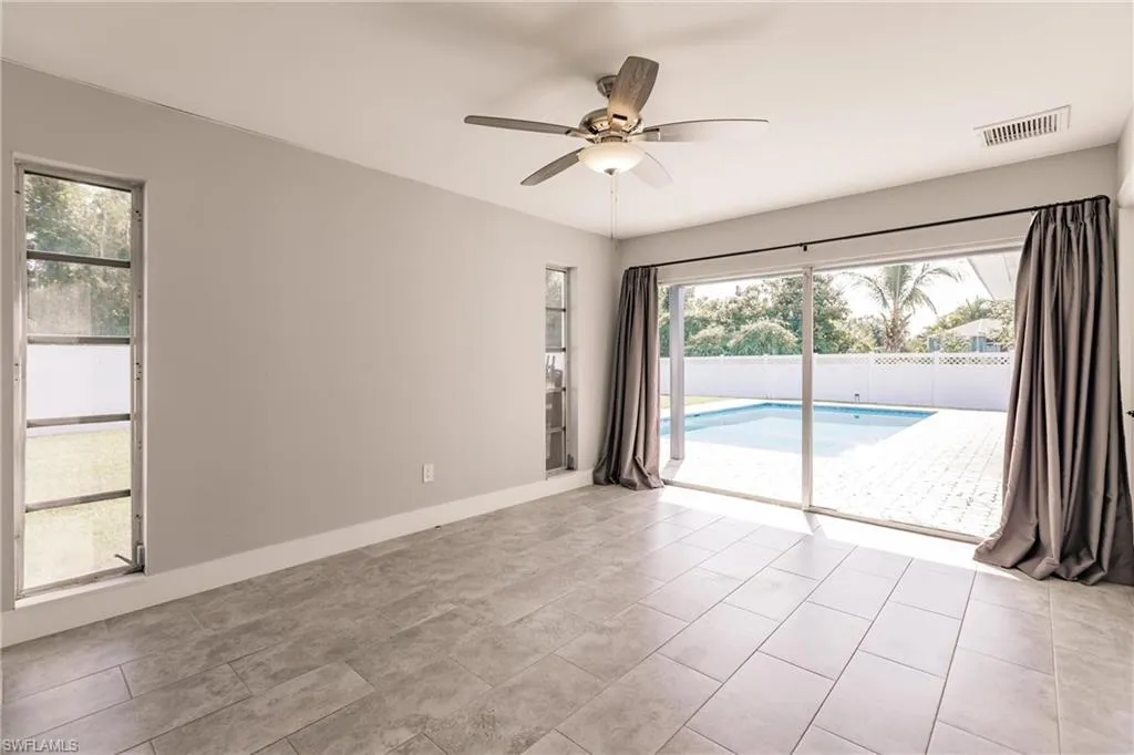 905 Dean WAY, Fort Myers, FL 33919,224071583