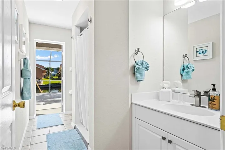 4131 Sw 17th Pl, Cape Coral, Florida 33914