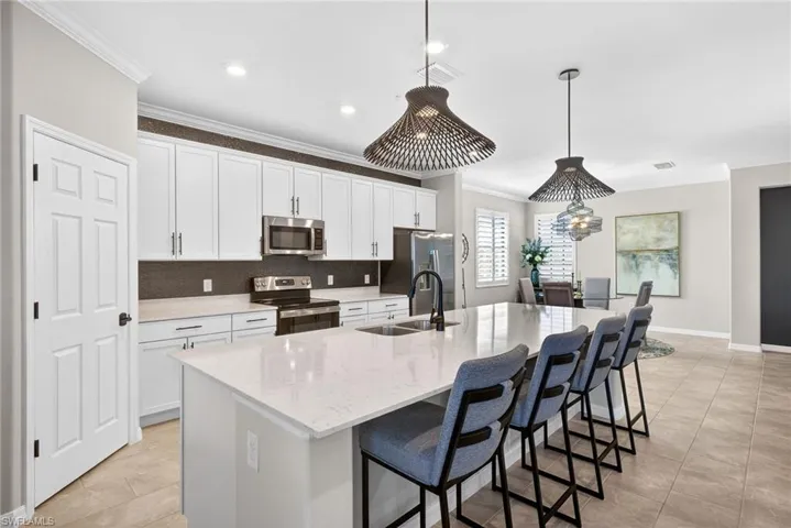 2387  Anguilla  DR, Naples, FL 34120