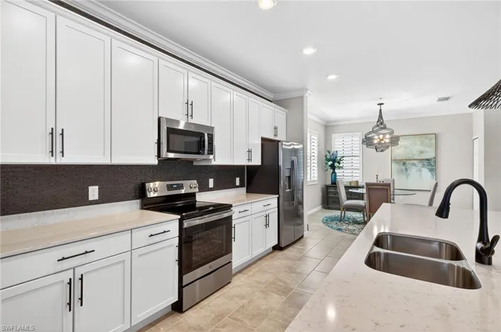 2387  Anguilla  DR, Naples, FL 34120