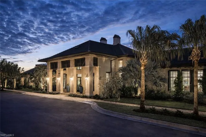 2387  Anguilla  DR, Naples, FL 34120