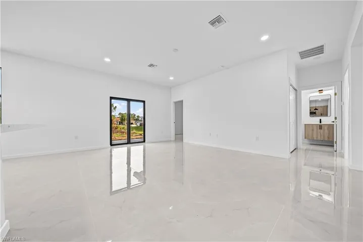 3305  43rd W ST, Lehigh Acres, FL 33971