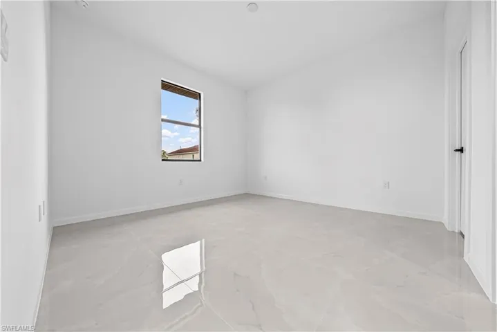 3305  43rd W ST, Lehigh Acres, FL 33971