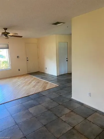 Entry foyer area