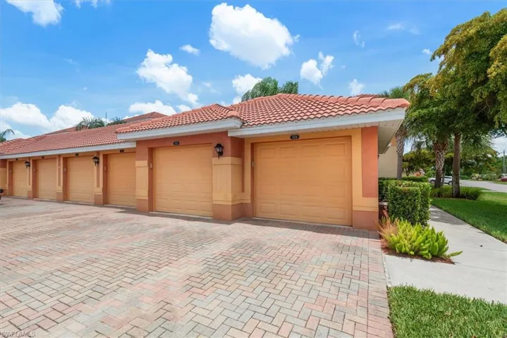 13750 Julias Way 528, Fort Myers, Florida 33919