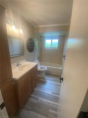 525 11th Ct, Cape Coral, Florida 33990