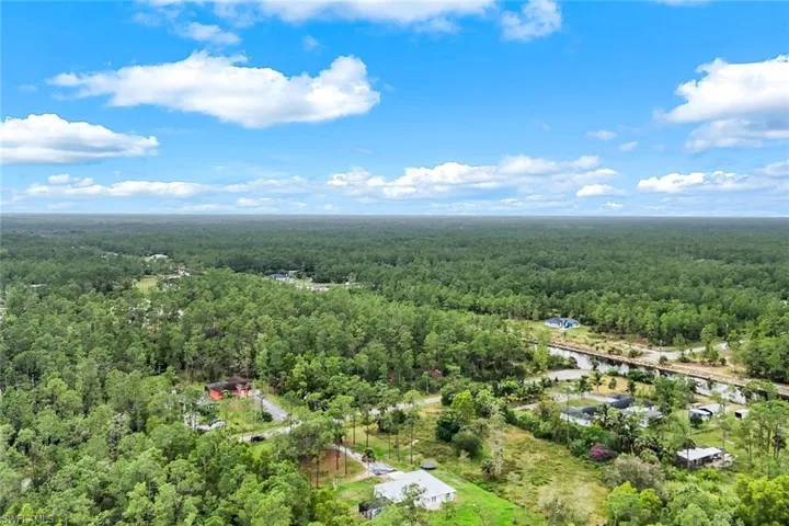 Bird's eye view of a heavily wooded area