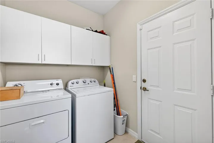 1789  Winding Oaks  WAY, Naples, FL 34109
