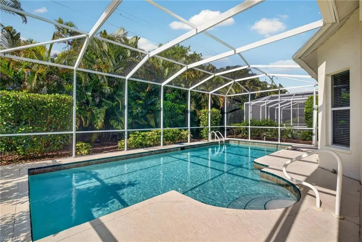 1789  Winding Oaks  WAY, Naples, FL 34109