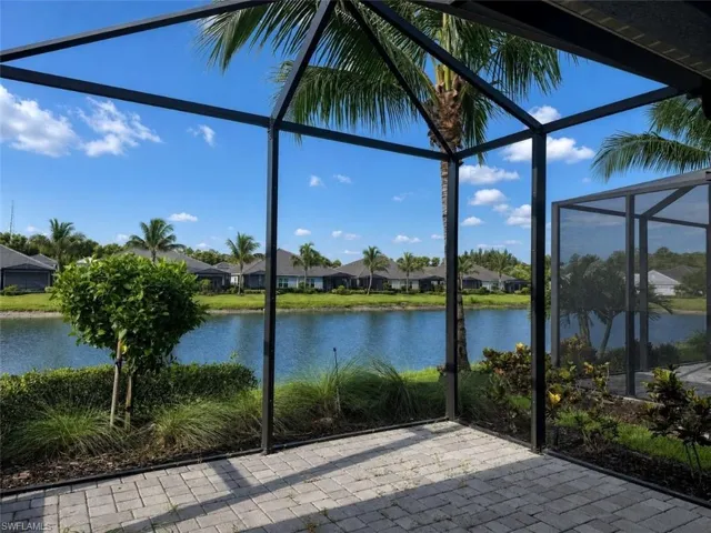 2295 Marquesa Cir, Naples, Florida 34112