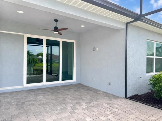 2295 Marquesa Cir, Naples, Florida 34112
