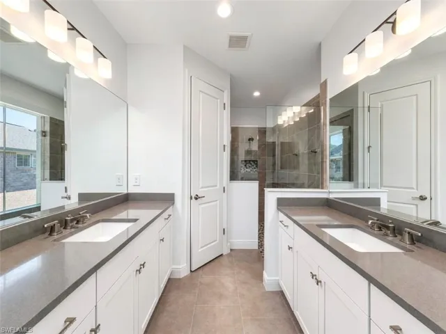 2295 Marquesa Cir, Naples, Florida 34112