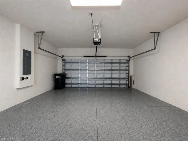 2295 Marquesa Cir, Naples, Florida 34112