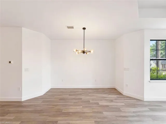2295 Marquesa Cir, Naples, Florida 34112