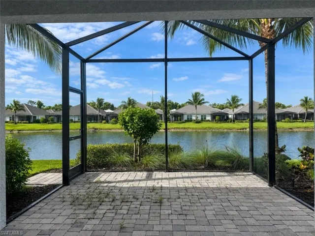 2295 Marquesa Cir, Naples, Florida 34112