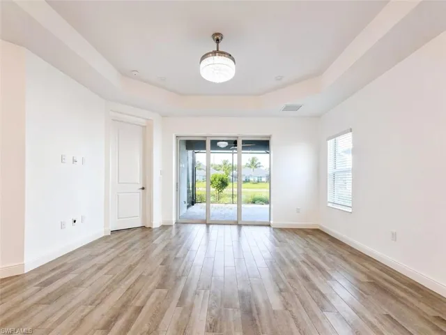 2295 Marquesa Cir, Naples, Florida 34112