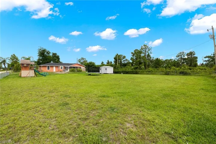 523  Leroy  AVE, Lehigh Acres, FL 33972