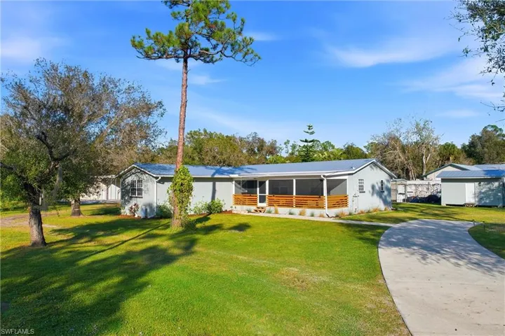 19550 Nalle Rd, North Fort Myers, Florida 33917
