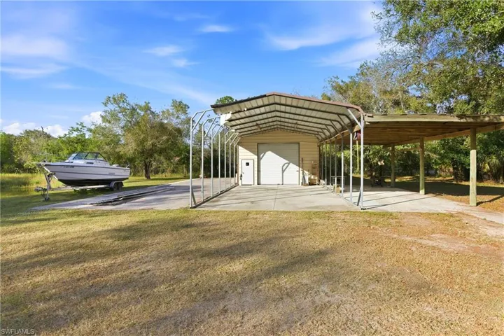 19550 Nalle Rd, North Fort Myers, Florida 33917