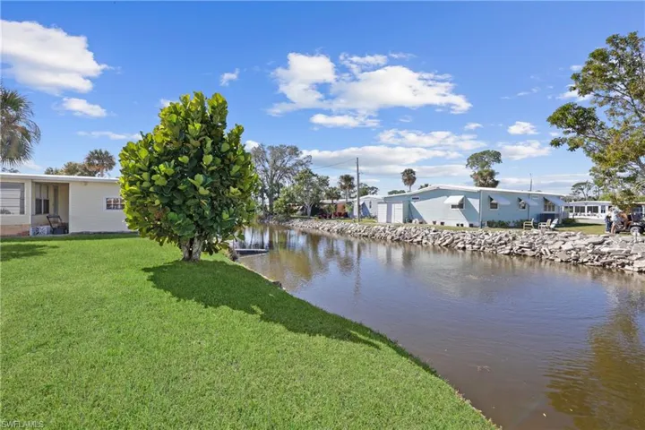 707  Palm Frond  CT, North Fort Myers, FL 33917