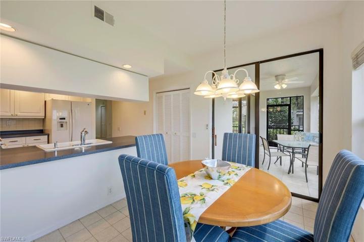 Spacious Breakfast Room, Or Casual Dining