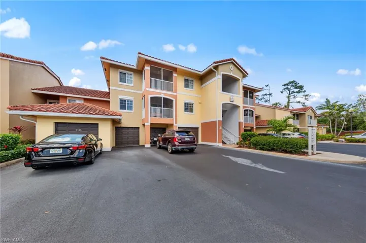 13160 Bella Casa Cir 2111, Fort Myers, Florida 33966