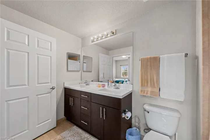 13160 Bella Casa Cir 2111, Fort Myers, Florida 33966