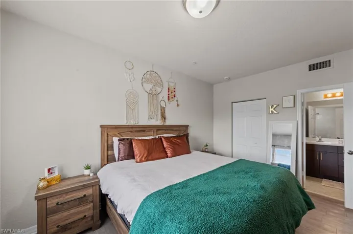 13160 Bella Casa Cir 2111, Fort Myers, Florida 33966