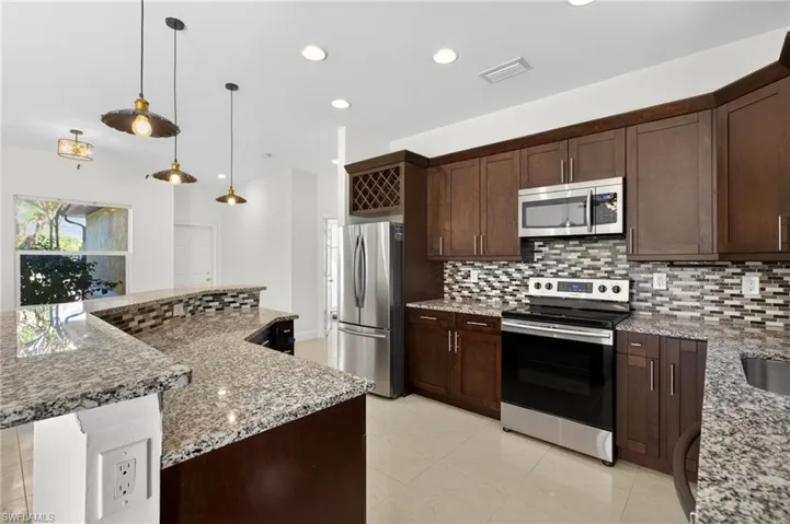 2770  70th NE AVE, Naples, FL 34120