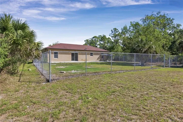 2770  70th NE AVE, Naples, FL 34120