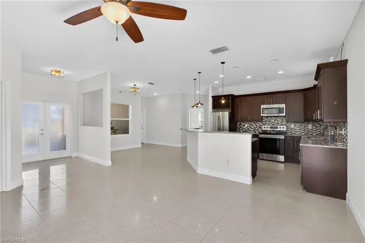 2770  70th NE AVE, Naples, FL 34120
