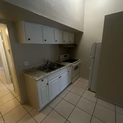 3838 Madison Ave 2, Fort Myers, Florida 33916