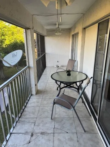 Balcony with ceiling fan