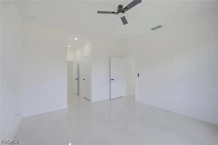 5905 Sunshine Blvd N, Lehigh Acres, Florida 33971