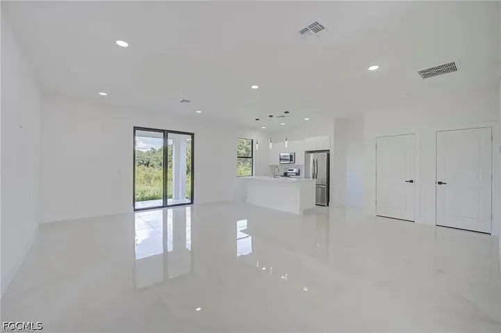 5905 Sunshine Blvd N, Lehigh Acres, Florida 33971