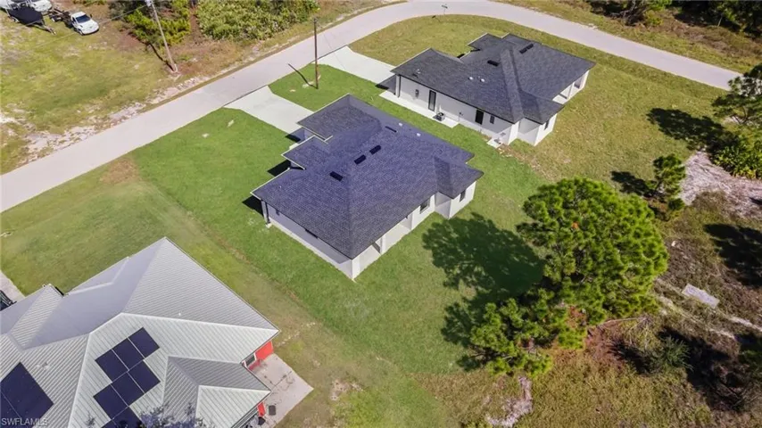 Aerial view of property and surrounding area