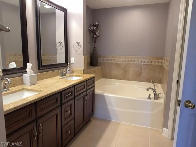 11848  Bayport  LN, Fort Myers, FL 33908