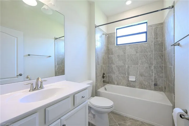 4604  Abaca  CIR, Naples, FL 34119