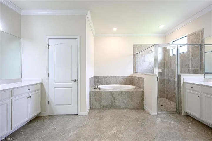 4604  Abaca  CIR, Naples, FL 34119